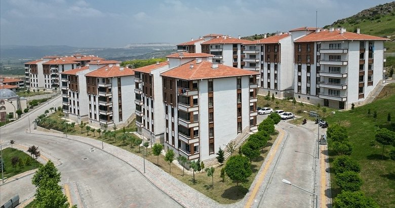 Bakan Kurum sosyal konutlara başvuru rakamlarını açıkladı