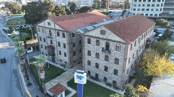 izmirdeki-meslek-fabrikasi-kutuphaneye-donusuyor-1777925037050.jpeg