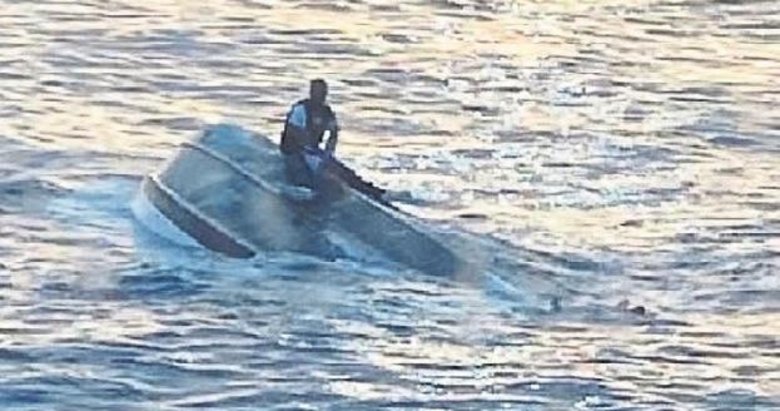 Sığınmacı teknesi alabora oldu: 34 kayıp