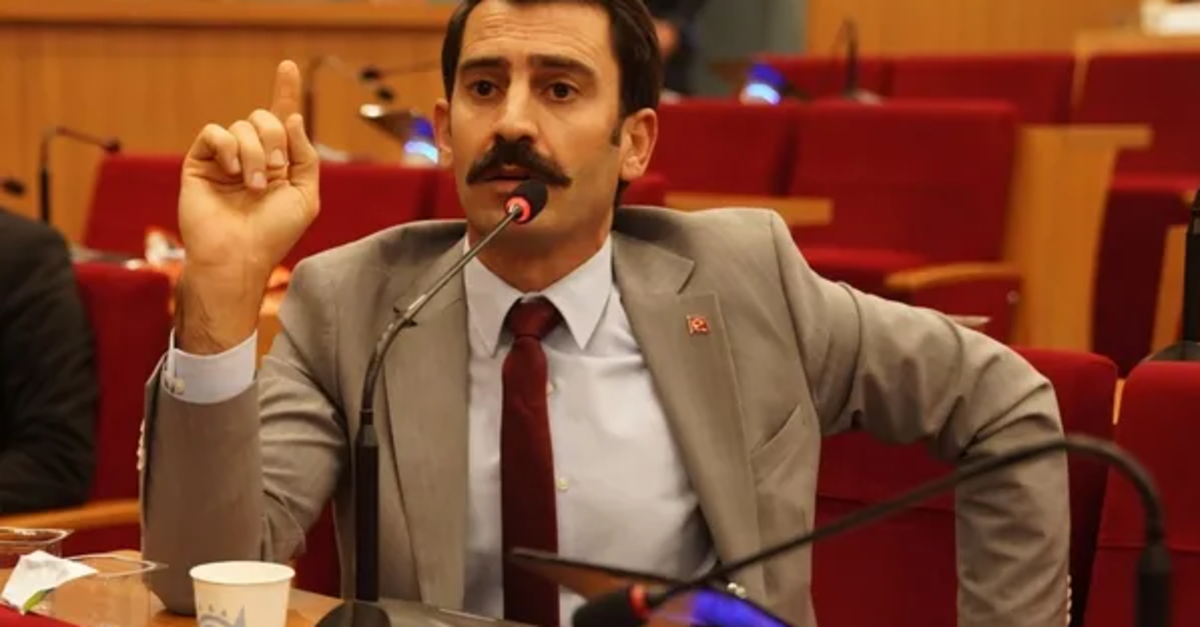 AK Partili Kişili'den sert tepki! "Topu Gediz Nehrine atıyorlar"