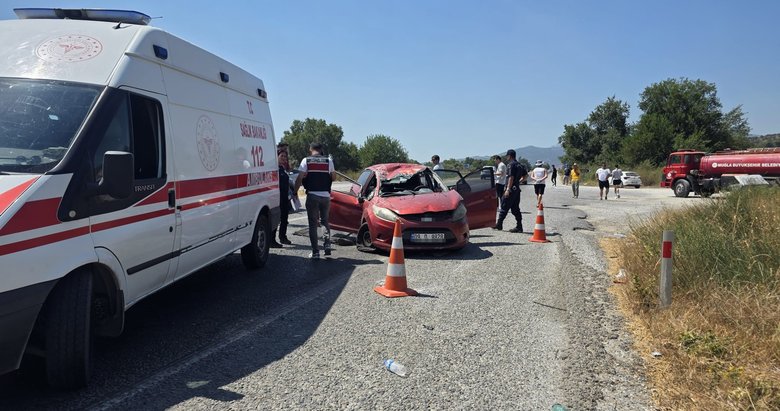 Kültür müdürü kaza yaptı! 14 yaşındaki kızı öldü
