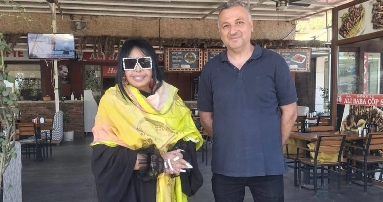 Diva Söke’de çöp şişin tadına baktı