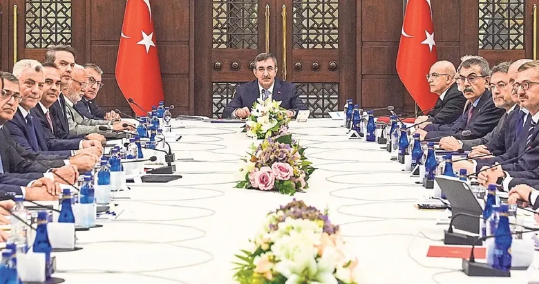 Ekonomi yönetiminde fon zirvesi