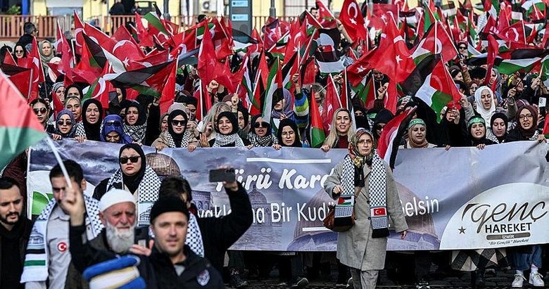 İzmir’de Gazze protestosu