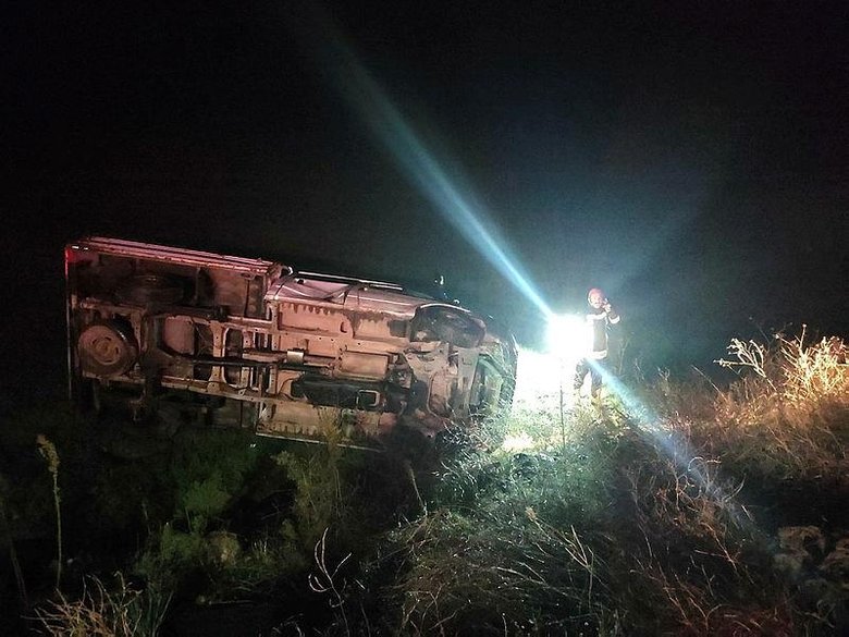 Manisa’da kamyonet şarampole devrildi, 2’si çocuk 3 kişi yaralandı