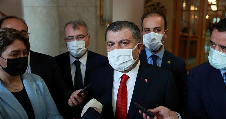 12 yaş altına aşı gelecek mi? Bakan Koca’dan net açıklama...