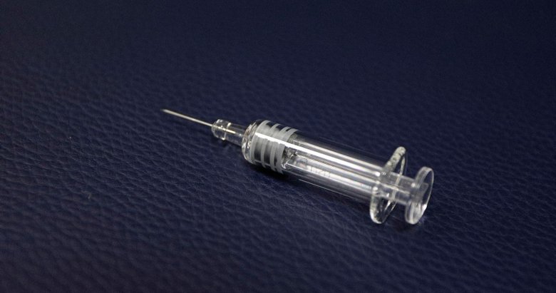 Bilim Kurulu Üyesi Kayıpmaz açıkladı: Aşılar evde de uygulanabilir