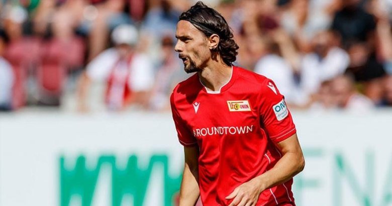 Denizlispor yıldız futbolcu Subotic ile anlaşmaya vardı