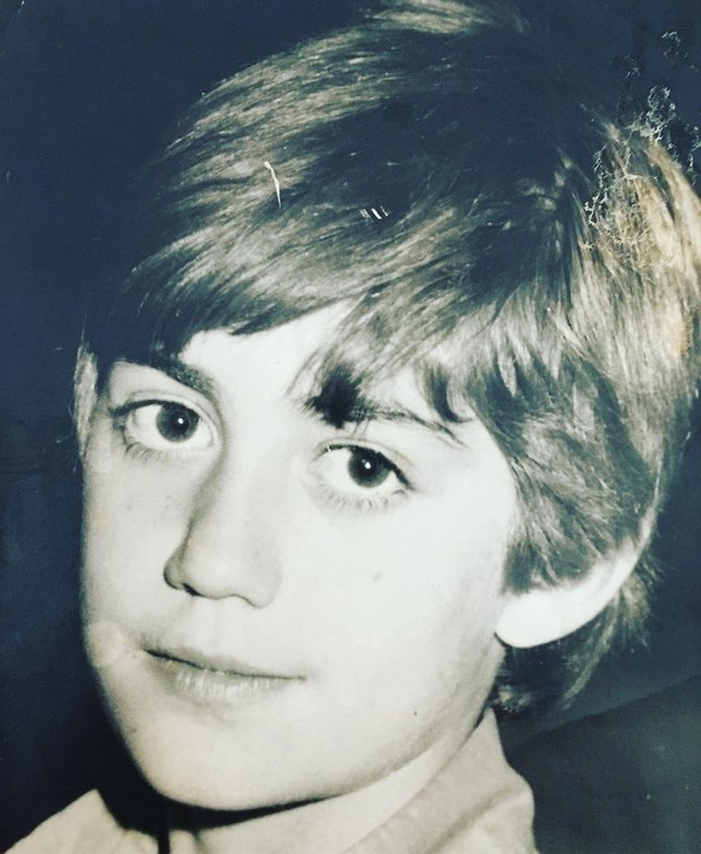 İÅte Ãocuklar Duymasın'daki Haluk'un (Tamer KaradaÄlı) çocukluk fotoÄrafı