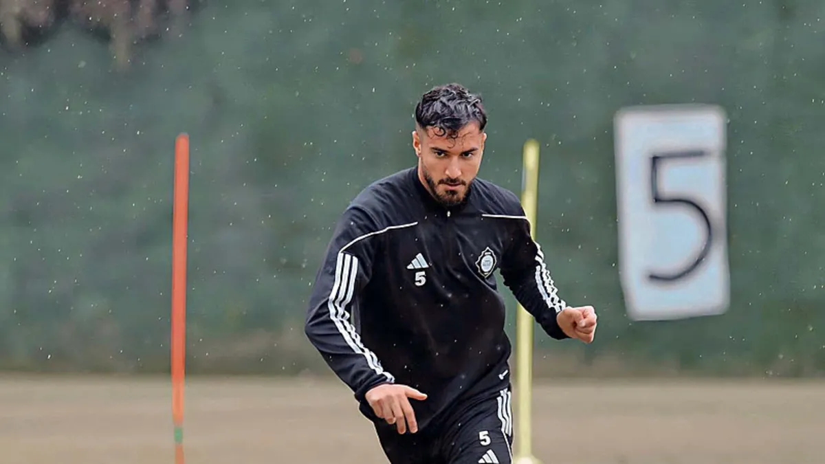 İzmir'de iç transfer hareketliliği! Altay'dan sefa hamlesi
