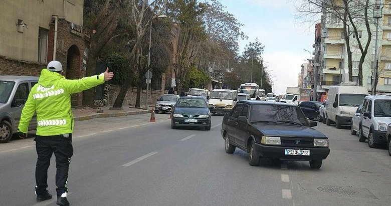 Uşak’ta bin 253 araç sürücüsüne para cezası kesildi