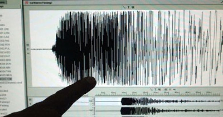 Son dakika: İzmir açıklarında korkutan deprem