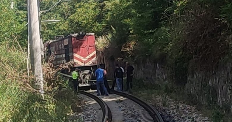Balıkesir’de trenin çarptığı adam hayatını kaybetti