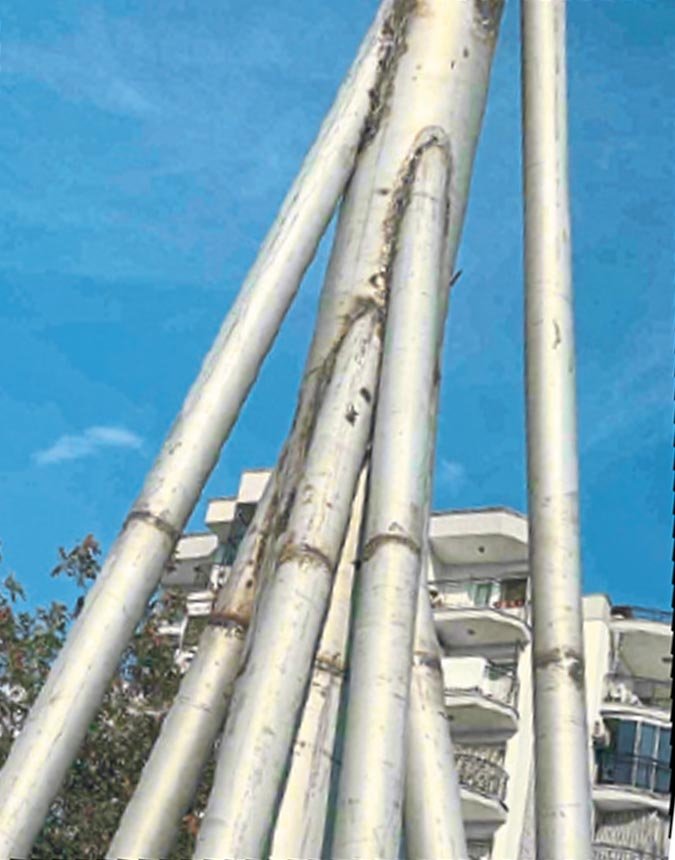 Karşıyaka’da taşınan anıtı diken mühendisten tepki