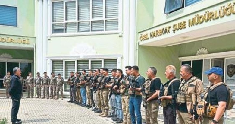 Özel harekatçı polisler dualarla uğurlandı