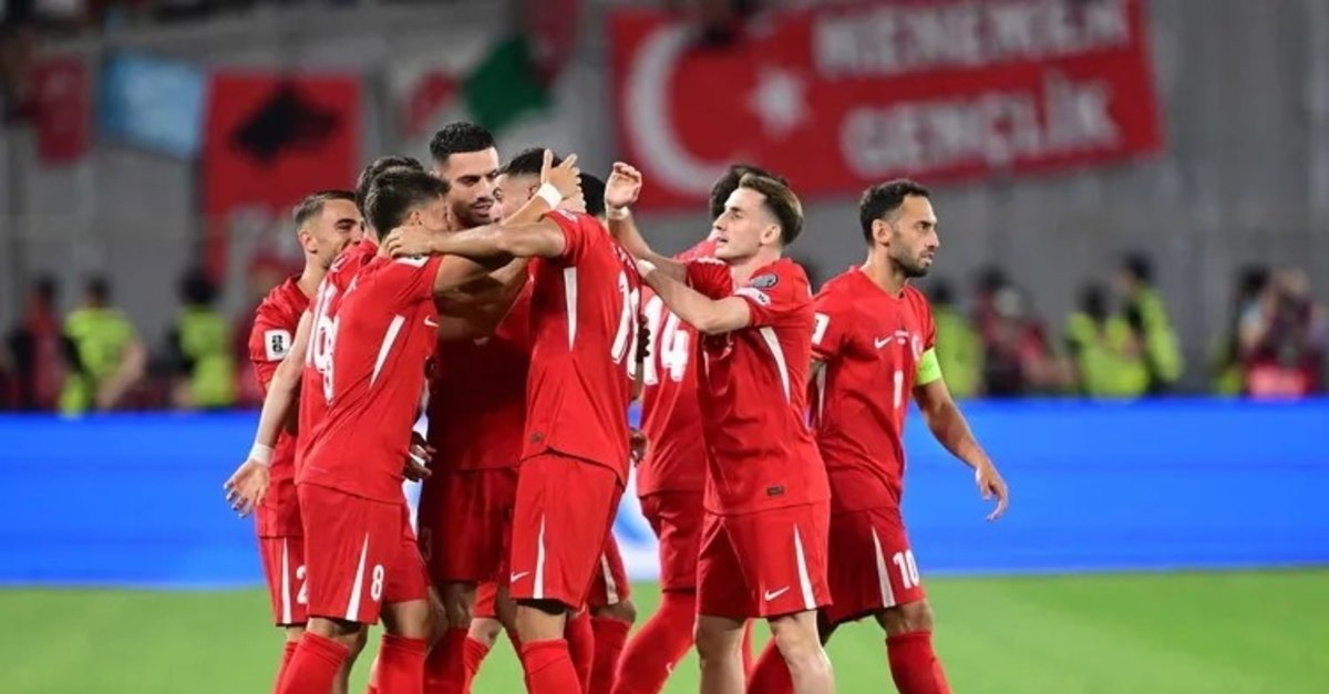 A Milli Futbol Takımı Bursa'da Bulgaristan'ı ağırlıyor! Karşılaşma başladı…