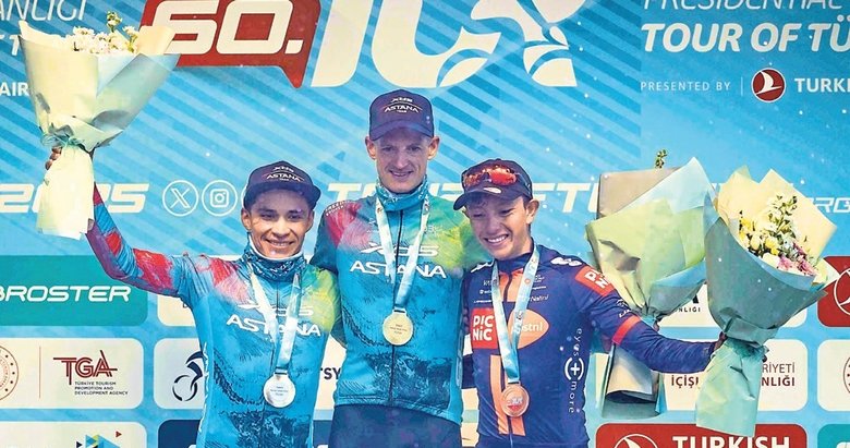 ‘Kraliçe’ etabını Wout Poels aldı