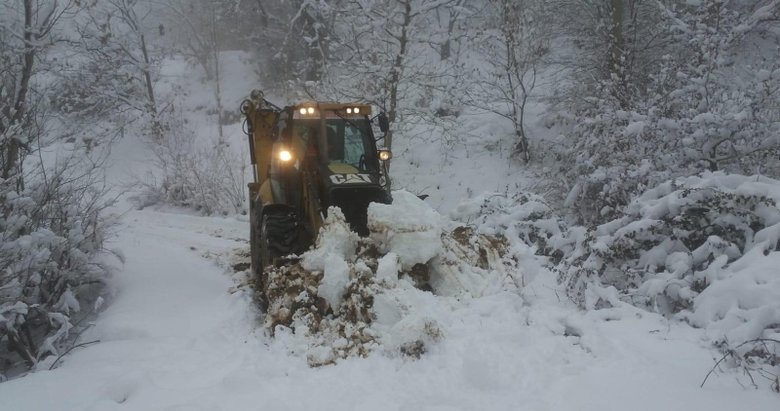 Izmir De Kar Yollari Kapatti Izmir De Hava Durumu Nasil Izmir Haberleri