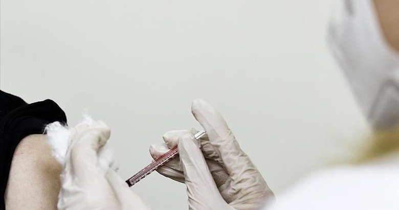 Kovid-19’la mücadelede uygulanan birinci, ikinci ve üçüncü doz aşı miktarı 85 milyonu geçti