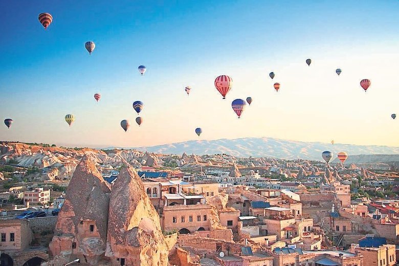 Dünyaca ünlü kentlerimiz ziyaretçi akınına uğruyor
