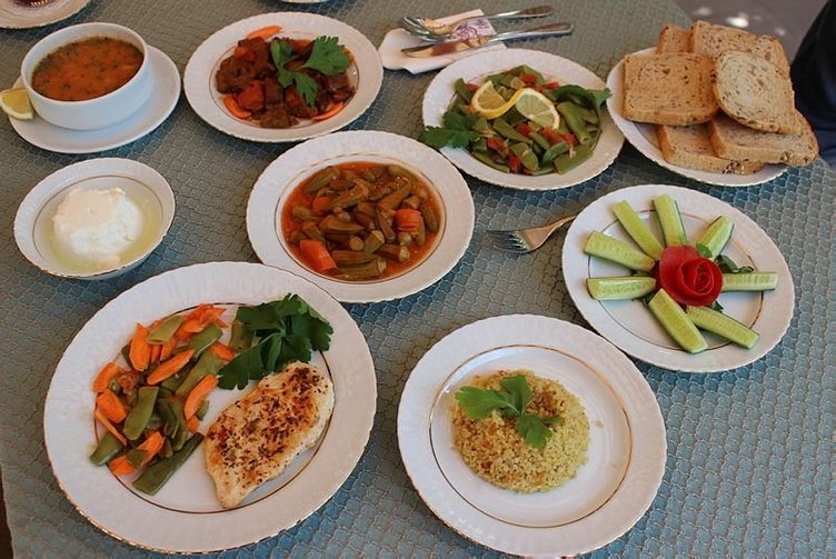 Ramazan’da beslenme nasıl olmalı? Uzmanından sağlık beslenme ipuçları