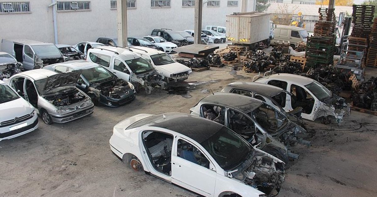 Sosyal medya vurgunu! Yedek parça hayali yerle bir oldu