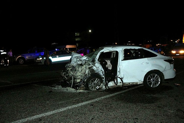 Batman’da iki otomobil çarpıştı: 5 ölü, 6 yaralı