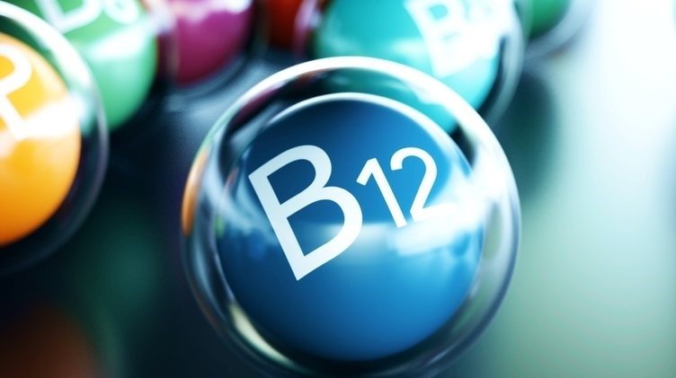 B12 vitamini hangi besinlerde bulunur? B12 eksikliği belirtileri nelerdir? B12 faydaları nelerdir?