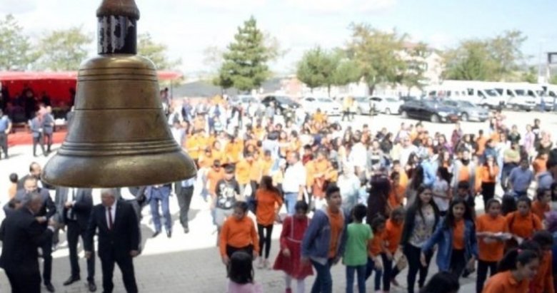 Okullar açılacak mı?