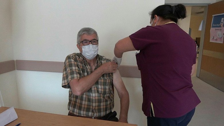 Üçüncü doz aşılama başladı! İşte 5 soruda tüm merak edilenler