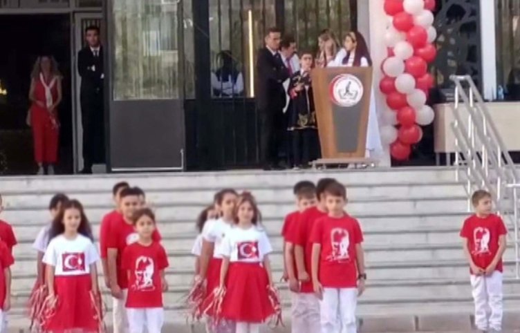 Disleksi hastası öğrencisini gösteriden çıkarmıştı! O öğretmenin aldığı ceza belli oldu