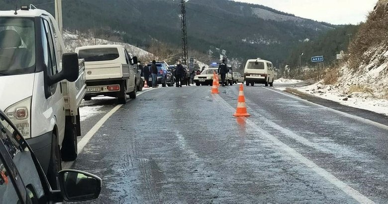 Nazilli-Beydağ yolu ulaşıma kapatıldı! Zincirsiz araçların geçişine izin verilmiyor