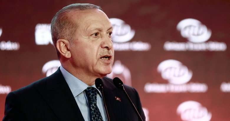 Başkan Erdoğan: Darbeci katilleri ağırlayanlar, bize hukuk dersi veremez
