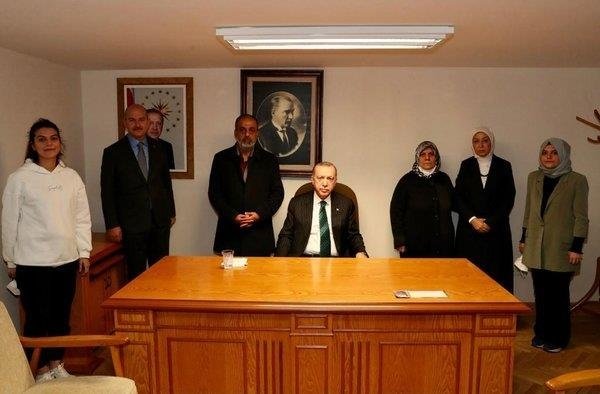 Başkan Erdoğan, Gara şehidi Semih Özbey’in ailesiyle bir araya geldi