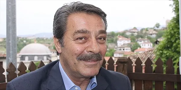 son-dakika-kadir-inanirdan-aci-haber-77-yasinda-hayatini-kaybetti-1782491851757.jpeg