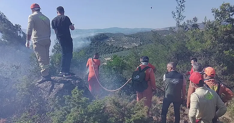 Manisa’da yangın büyüyor! Bir mahalle tahliye edildi