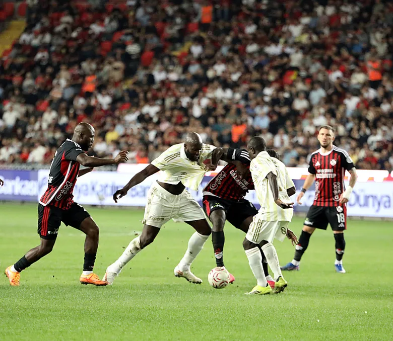 fenerbahce-zirveden-uzak-1789412880645.png