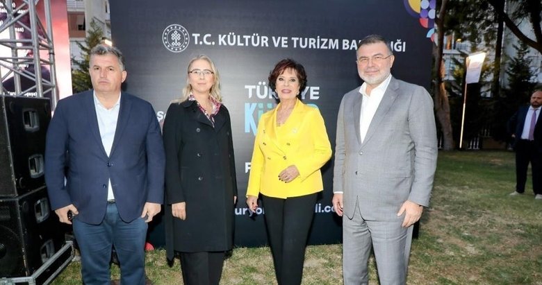 Bilal Saygılı: Halkımıza sanatın her rengini sunduk