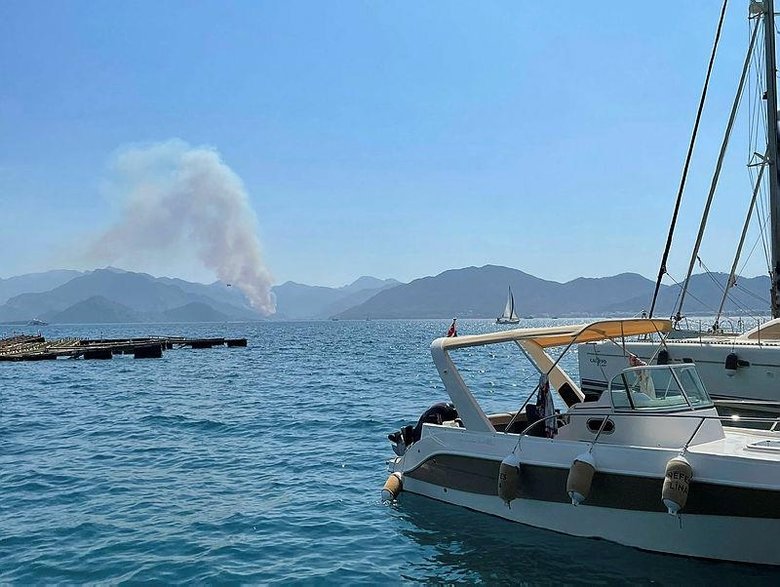 Marmaris’teki orman yangını kontrol altında! Alevler otele sıçradı evler boşaltıldı