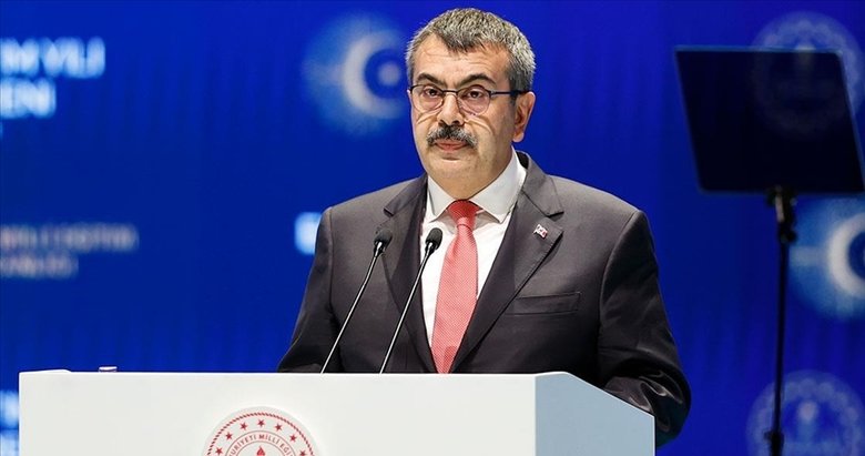 Bakan Tekin ayrıntılı olarak açıkladı: Ara tatil kaldırılacak mı?