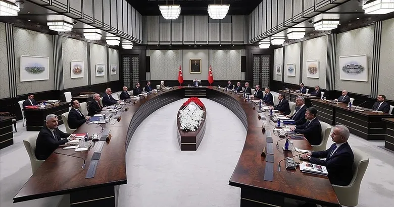 Kabine Başkan Erdoğan liderliğinde toplanıyor: Masada Terörsüz Türkiye ve fon mağduriyeti var