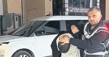 Polis kılığına giren dolandırıcılar yakalandı