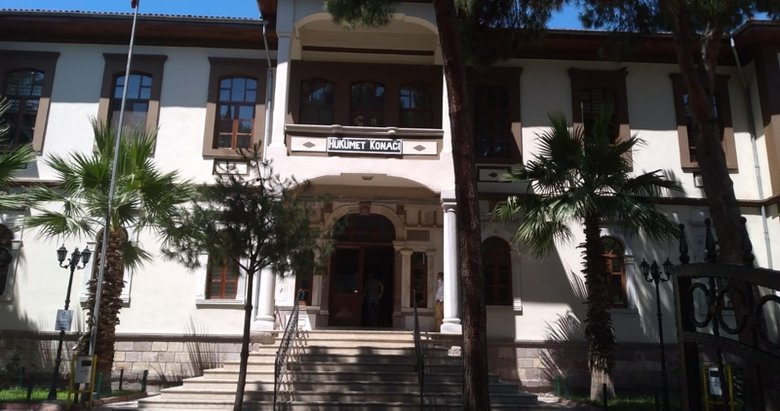 Edremit’te Nüfus Müdürlüğü’ndeki hizmetlinin Covid-19 testi pozitif çıktı