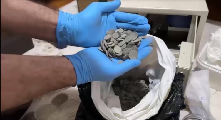 İzmir’de 9 milyonluk tarihi eser operasyonu! Yüzlerce eser ele geçirildi