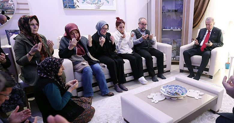 Başkan Erdoğan Balıkesir’deki patlamada hayatını kaybedenlerin ailelerini ziyaret etti