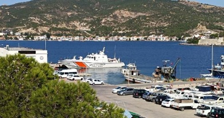 İzmir Foça’da 166 kaçak göçmen yakalandı