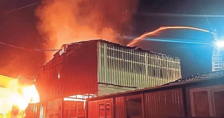 Denizli’de imalathane yangını kundaklama çıktı