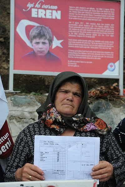 Şehit Eren Bülbül anısına hüzünlü karne