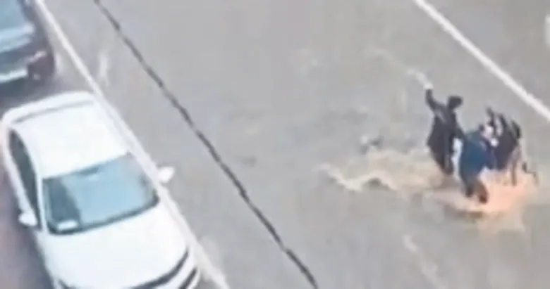 İstanbul’u sağanak ve fırtına vurdu