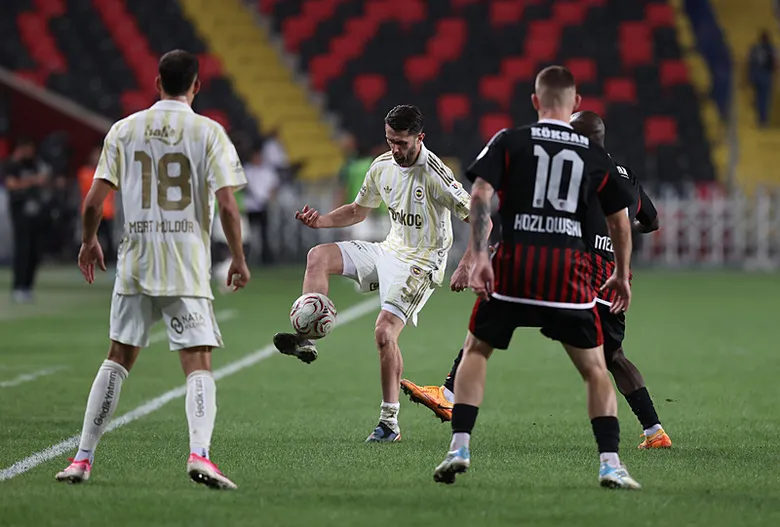 fenerbahce-zirveden-uzak-1789412891421.png